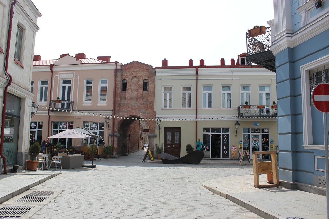 Green Terrace Tbilisi Bagian luar foto